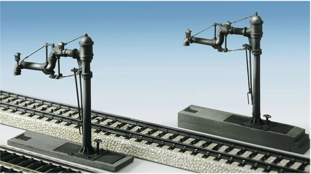 39422 – H0 2 water Kräne with Adjustable Arm