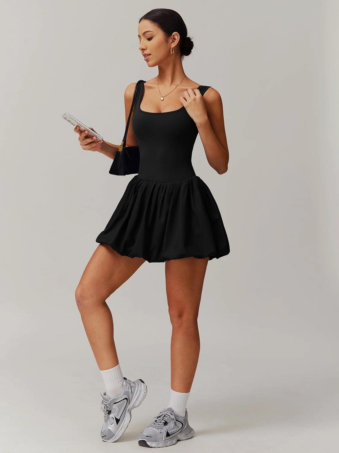 ABOCIW Womens Bubble Tennis Dress Squre Neck Sleeveless Workout Golf Athletic Dress Built in Bra & Shorts with Pockets