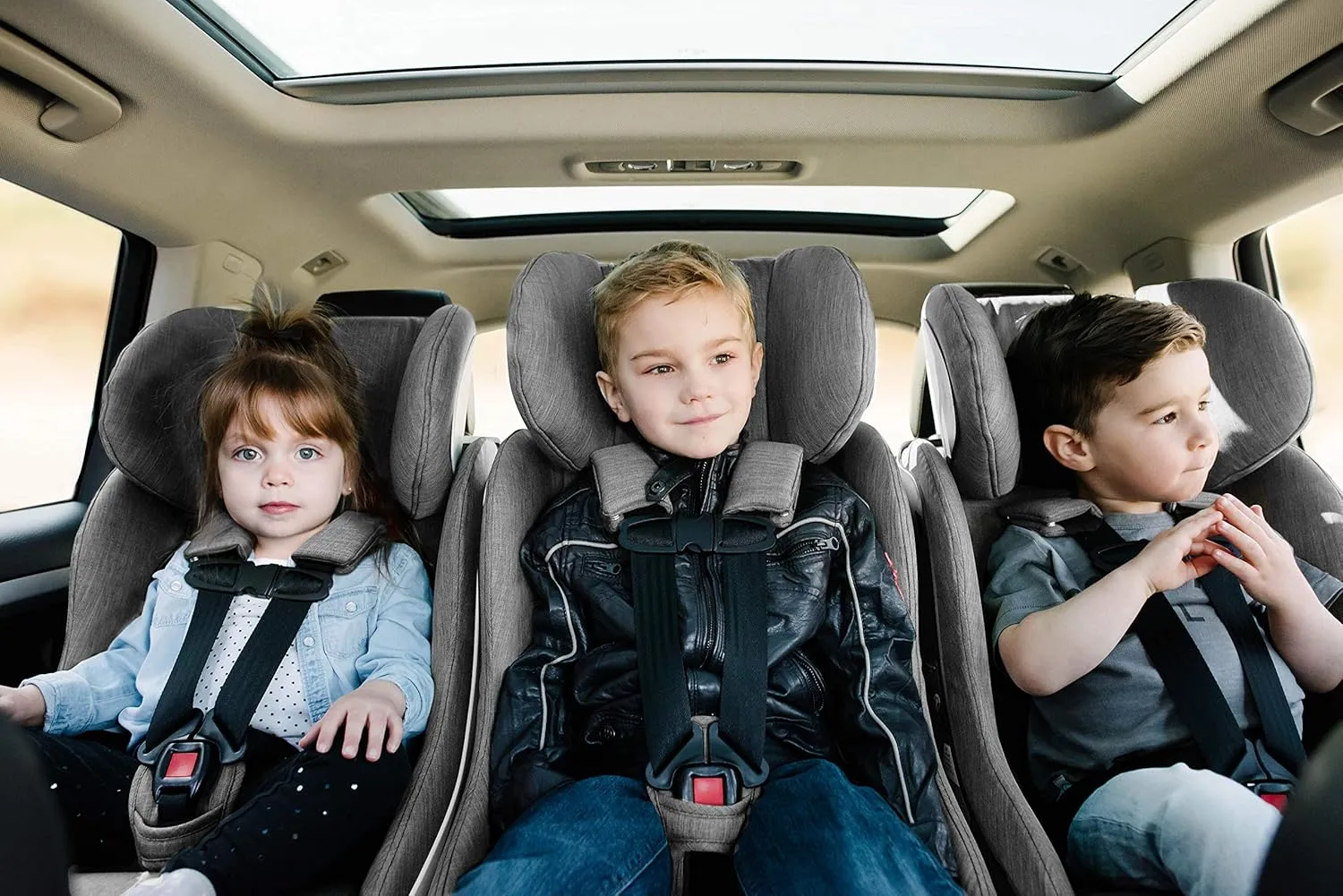 Clek Fllo Convertible Car Seat, Pitch Black (Crypton C-Zero Performance Fabric)
