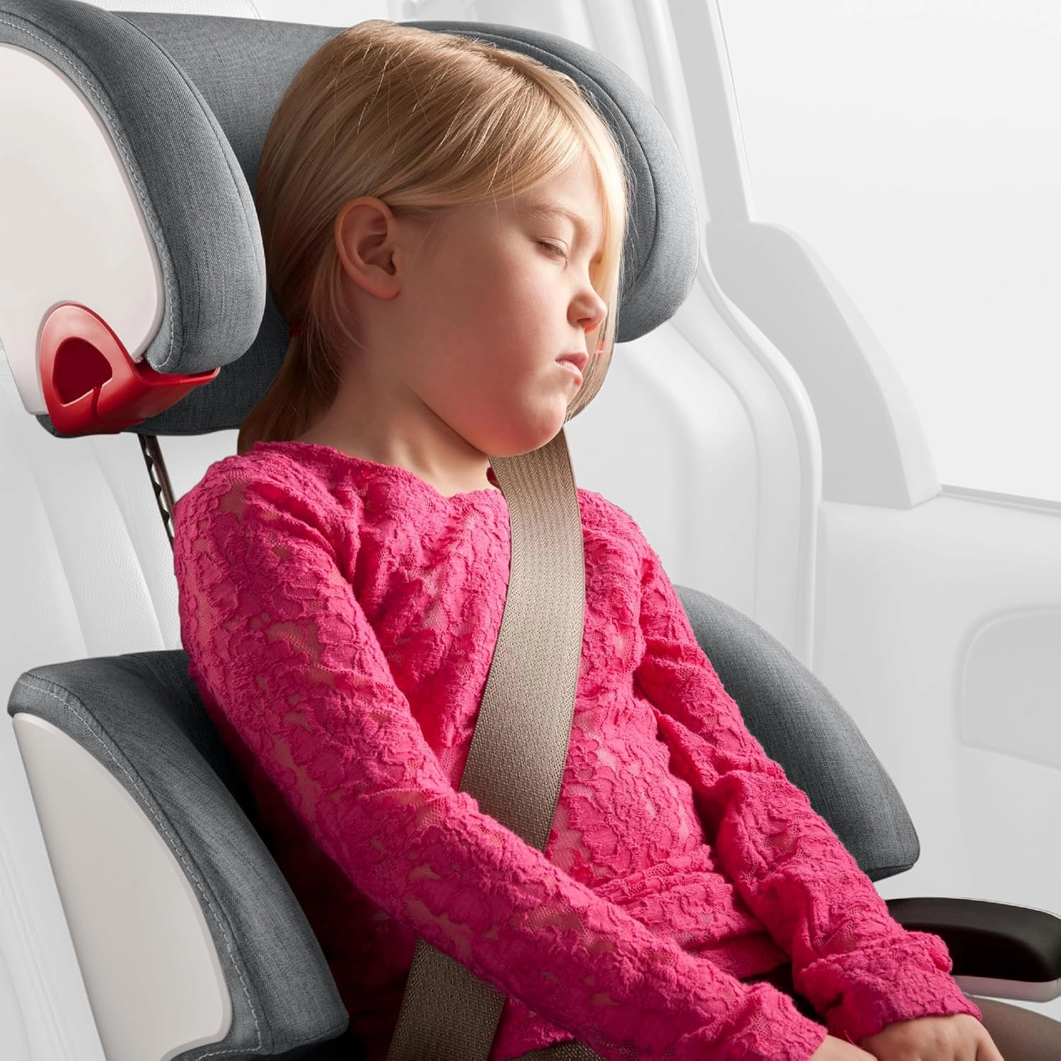 Clek Oobr High Back Booster Seat with Adjustable Headrest, Reclining Design, Latch System, and Retardant-Free Fabric, Mammoth