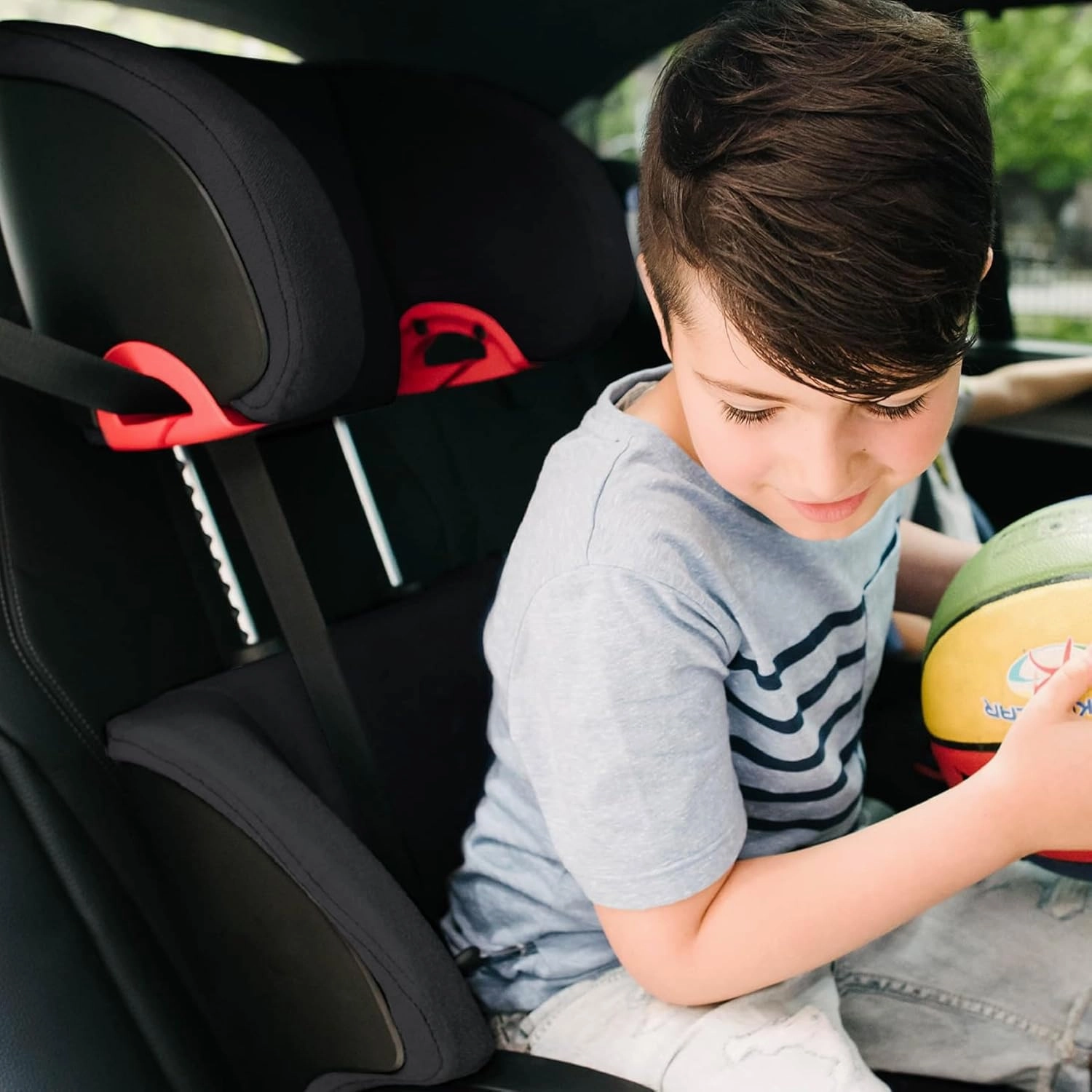 Clek Oobr High Back Booster Seat with Adjustable Headrest, Reclining Design, Latch System, and Retardant-Free Fabric, Mammoth