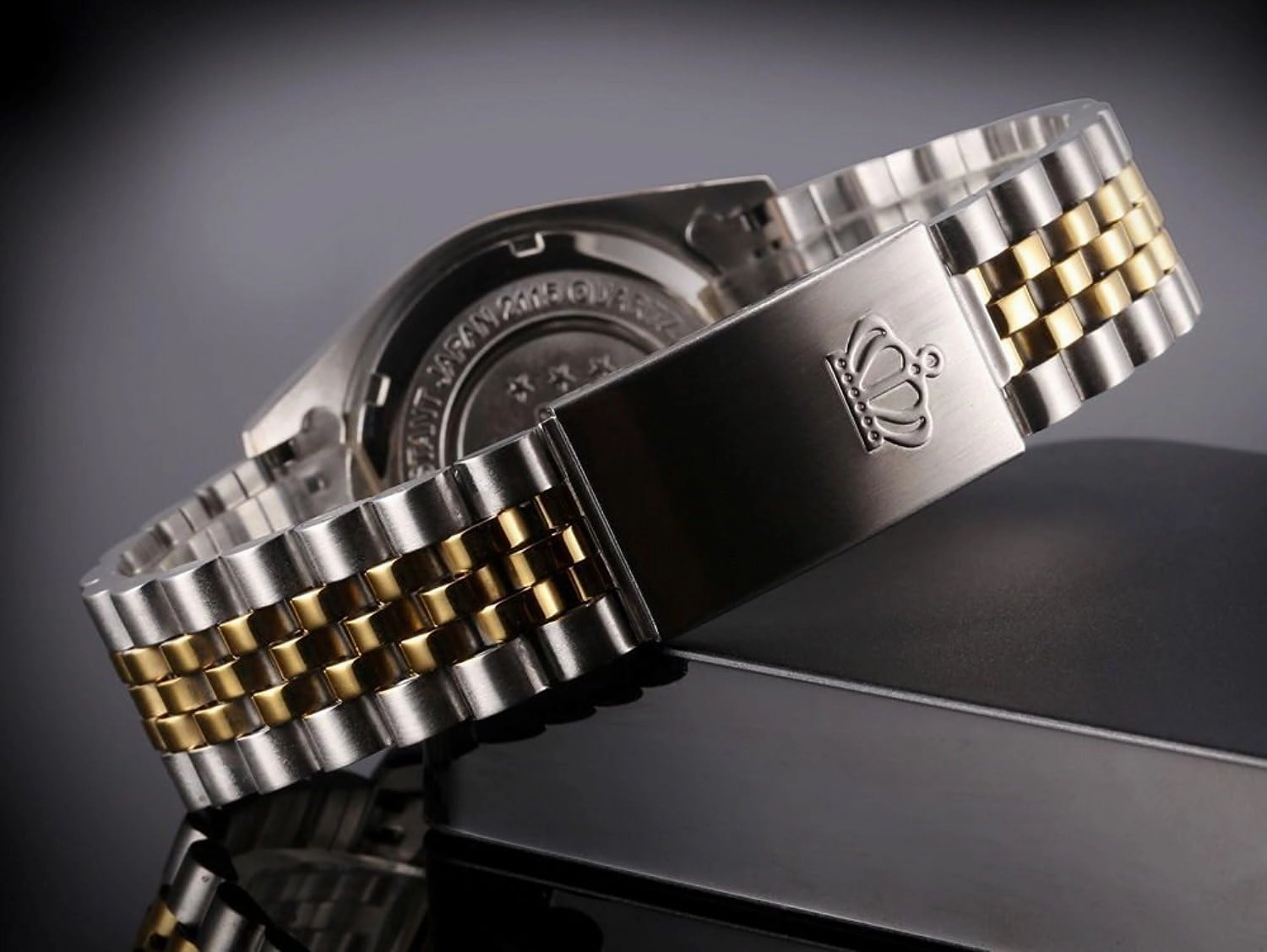 Gosasa Luxury Womens Analog Watch Diamond Gold Stainless Steel Quartz Watch Waterproof Calendar Luminous Watch