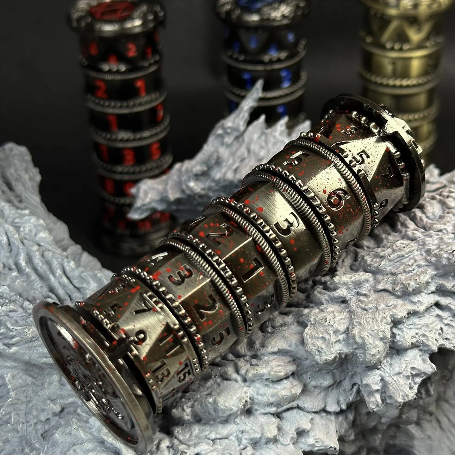 HAOMEJA Pagoda Dice Spinner 7 in 1 DND Set, Metal Roulette D&D With Gift Random Dragon Eye Bag, Dungeons and Dragons RPG Role Playing Gaming (Ancient Blood Silver)