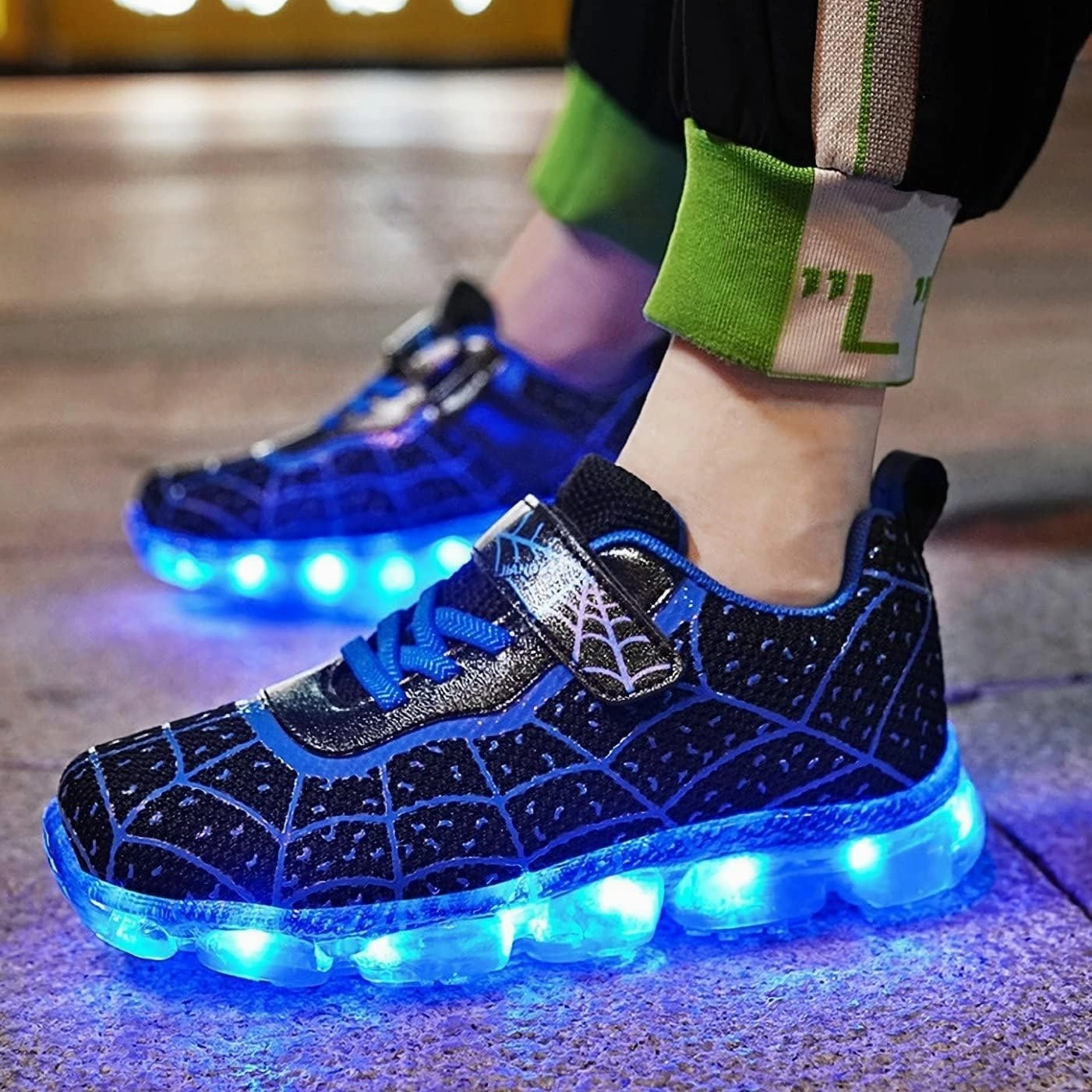 Kids Led Light Up Shoes Flash Sneakers with Spider Upper USB Charge Luminous Trainers for Boys Girls Toddles