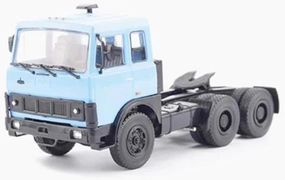 Metal Die Cast Toy Cars 1/43 Scale for Intercity Double Rear-axle Tractor MAZ-6422 Alloy Car Model Collection Decoration Display for Home Or Office Décor
