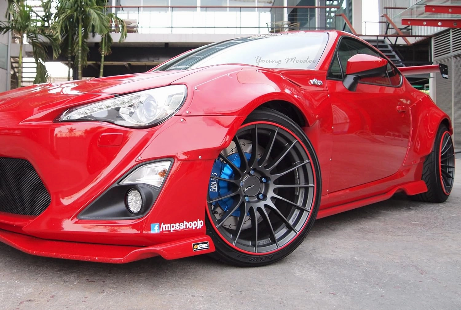 Original Red Alloy Wheel Protectors - DIY | 9 Colors Available | Universal Fit For All Wheels | Durable Rim Guards | Car Wheel Scratch Protection | Rim Protection