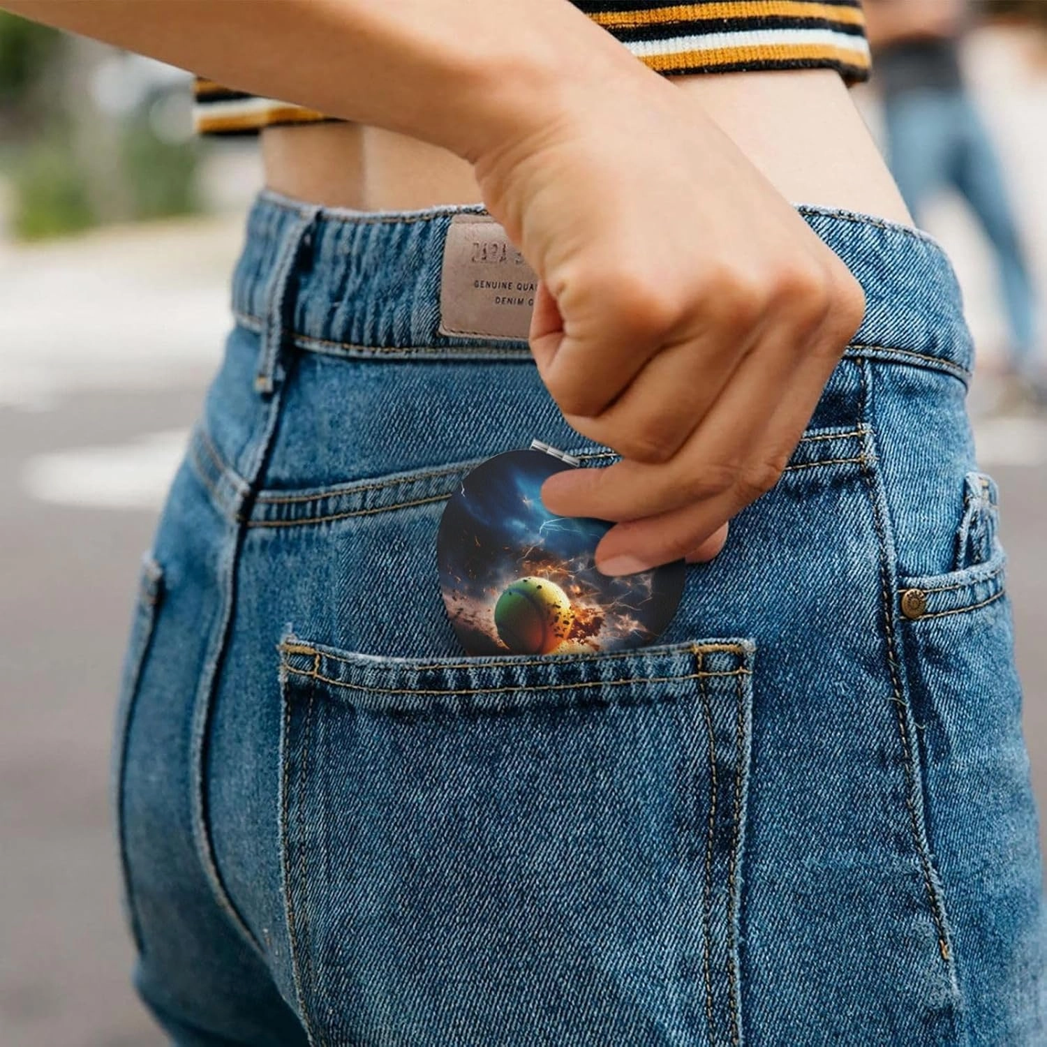Portable Pocket Makeup Mirror Lightning Tennis Travel Cosmetic Mirror Heart Shape Print Magnifying Compact Mirror for Eyelash