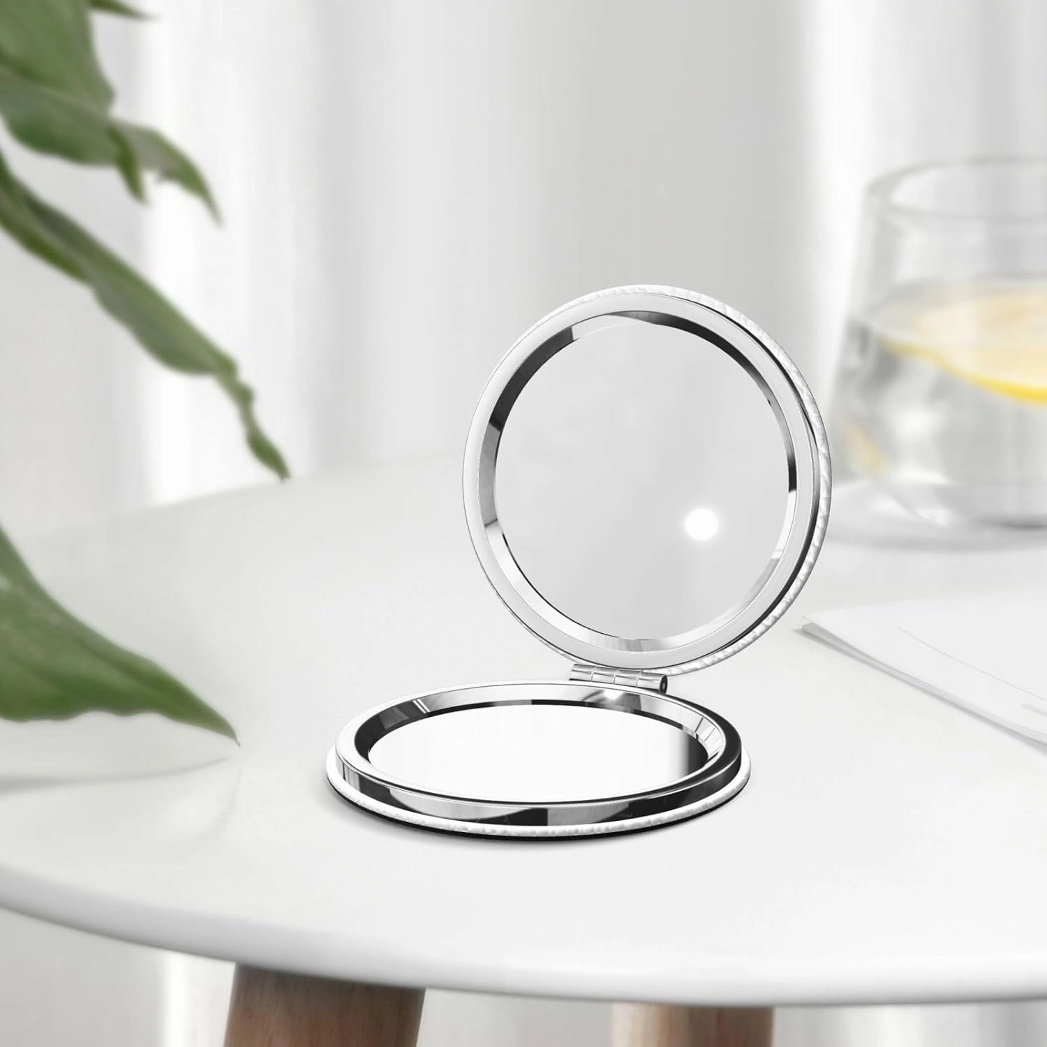 Portable Pocket Makeup Mirror Mysterious Cosmic Black Holes Travel Cosmetic Mirror Round Shape Print Magnifying Compact Mirror for Eyelash