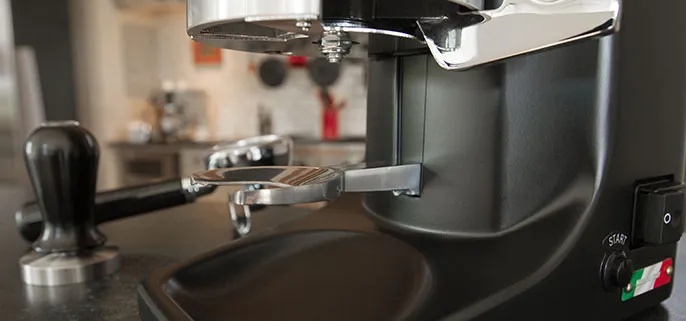 Quamar M80 Dosing Espresso Grinder in Black