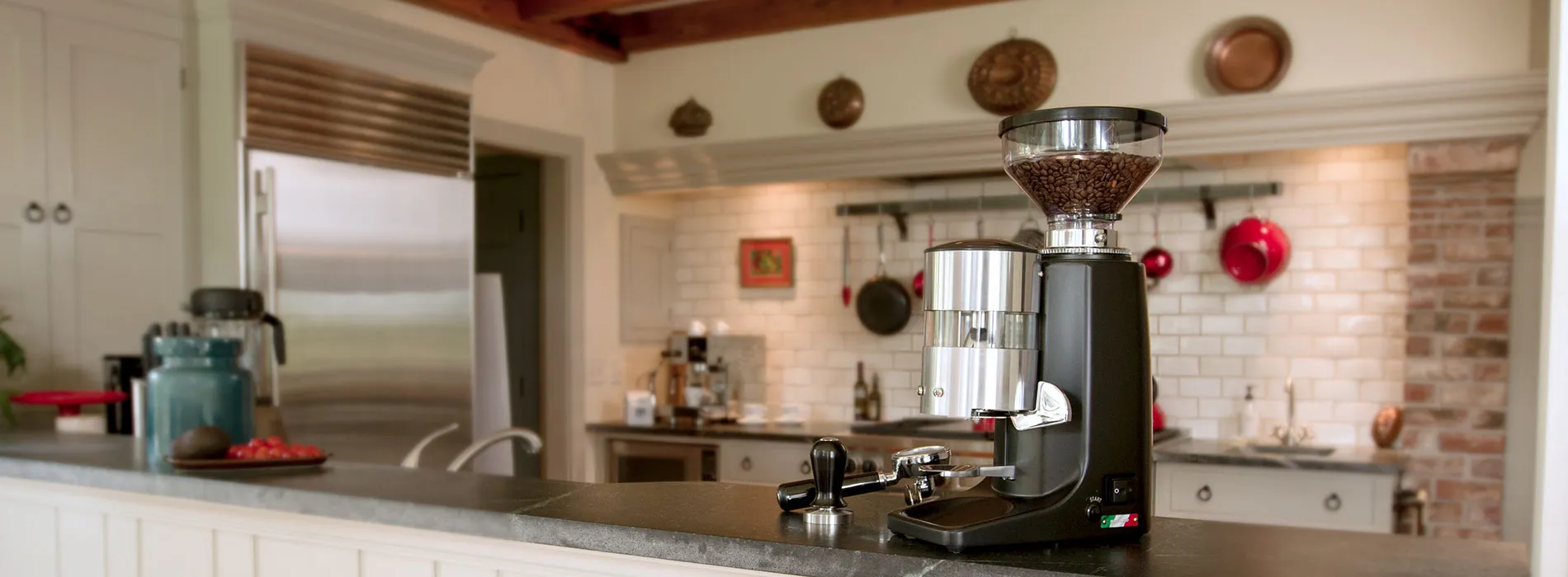 Quamar M80 Dosing Espresso Grinder in Black