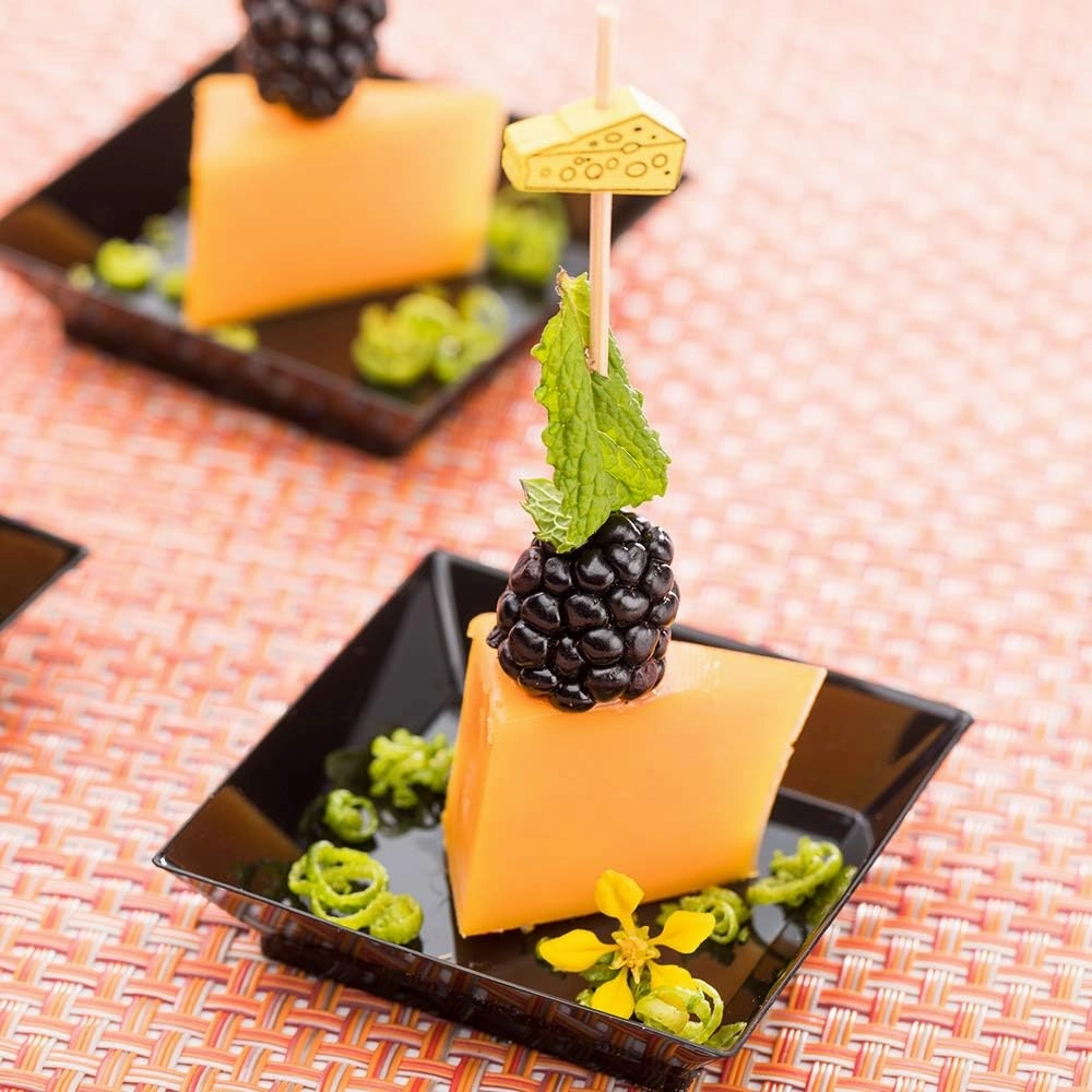 Restaurantware 2.5 x 2.5 Inch Mini Tasting Plates 100 Disposable Square Plastic Plates - Durable Stylish Black Plastic Hors D'oeuvre Serving Plates For Desserts Or Appetizers At Parties