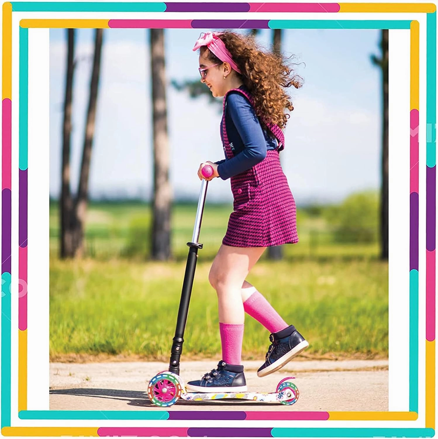 Scooters for Kids 3 Wheel Kick Scooter for Toddlers Girls & Boys, 4 Adjustable Height, Lean to Steer, Extra-Wide Deck, Light Up Wheels for Children from 3 to 14 Years Old