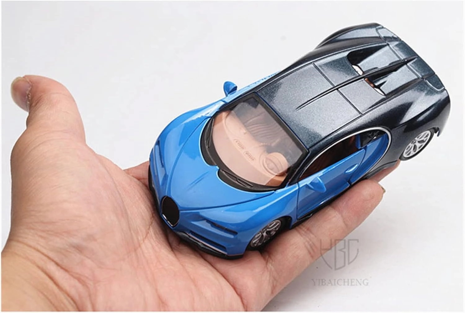 Toy car Model 1/36 for Bugatti Chiron Diecast Alloy Car Model Boxed Pull Back Function Boy Gifts for Birthday (Color : Black)